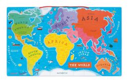 Dřevěná magnetická mapa světa
